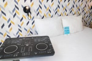 Habitaciones temáticas Ibis Styles Mérida - fotografía comercial