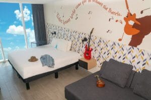 Habitaciones temáticas Ibis Styles Mérida - fotografía comercial