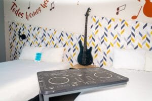 Habitaciones temáticas Ibis Styles Mérida - fotografía comercial