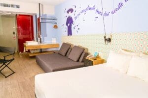 Habitaciones temáticas Ibis Styles Mérida - fotografía comercial